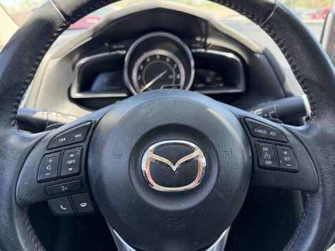 Used 2014 MAZDA MAZDA3 s Touring FWD image 23