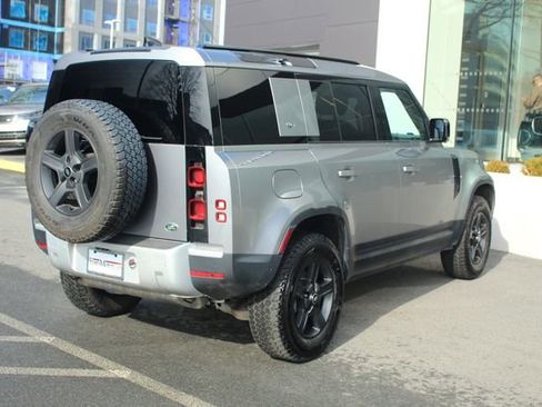 Used 2023 Land Rover Defender 110 image 2