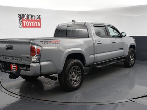 Used 2021 Toyota Tacoma TRD Sport w/ Technology Package AWD/4WD image 4