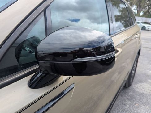 Used 2021 Kia Sorento S image 4