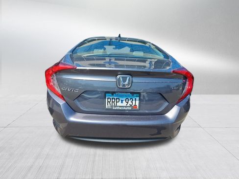 Used 2018 Honda Civic EX image 5