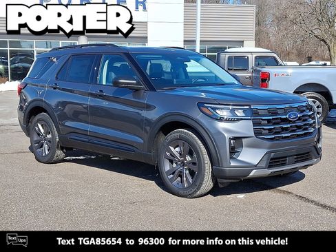 New 2026 Ford Explorer Active w/ Active Comfort Package image 8