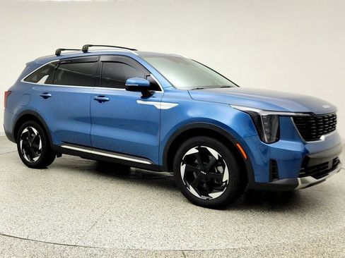 Used 2025 Kia Sorento EX AWD/4WD image 3