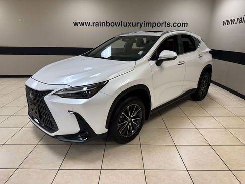 Used 2024 Lexus NX 250 FWD image 3