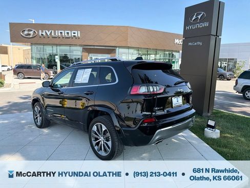 Used 2019 Jeep Cherokee Overland AWD/4WD image 13