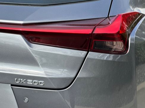 Certified 2021 Lexus UX 200 w/ Accessory Package (Z1) FWD image 13