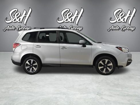 Used 2018 Subaru Forester 2.5i Premium AWD/4WD image 19