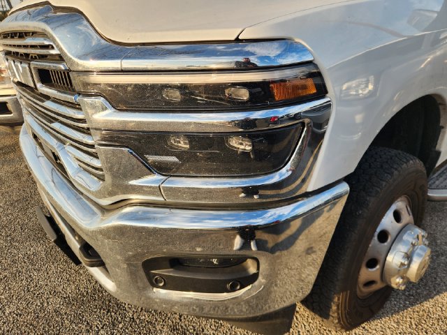 Used 2026 RAM 3500 Laramie AWD/4WD image 6