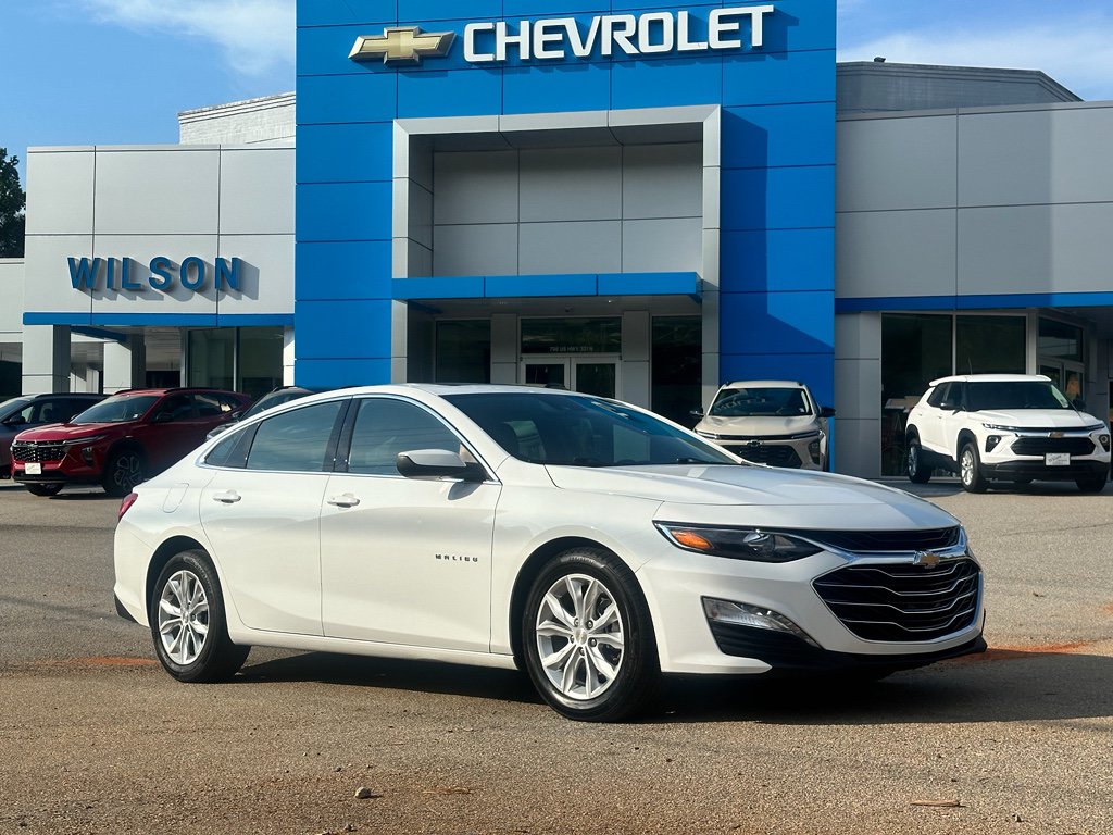 Used 2024 Chevrolet Malibu LT FWD image 1