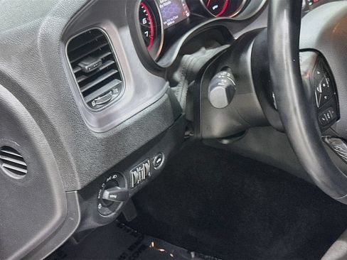 Used 2023 Dodge Charger SXT RWD image 10