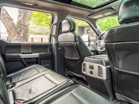 Used 2017 Ford F250 Lariat w/ Lariat Ultimate Package AWD/4WD image 42