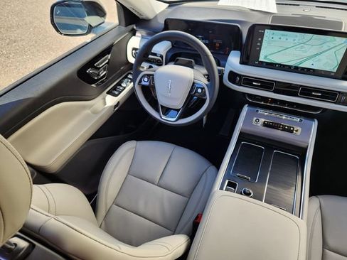 New 2026 Lincoln Aviator AWD image 10