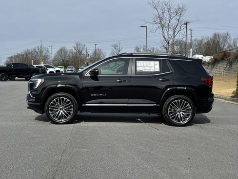 New 2026 GMC Terrain Denali w/ LPO, Floor Liner Package image 7