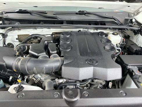 Used 2023 Toyota 4Runner Limited AWD/4WD image 29
