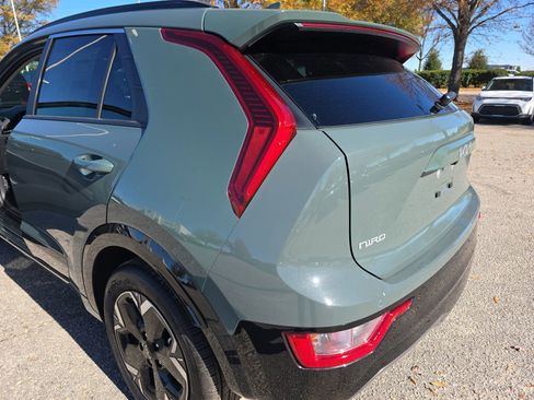 New 2025 Kia Niro Wind w/ Wind Preserve Package image 35
