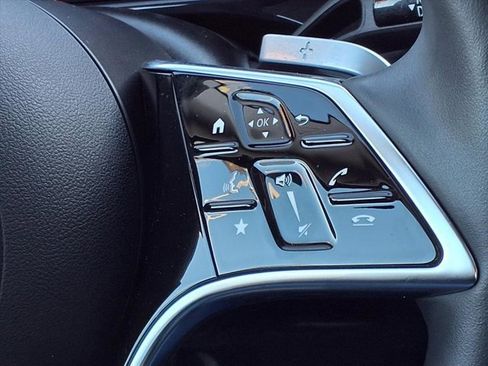 Used 2025 Mercedes-Benz E 350 4MATIC Sedan image 11