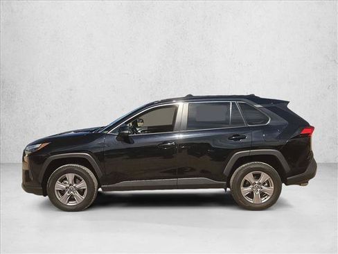Used 2025 Toyota RAV4 XLE FWD image 9