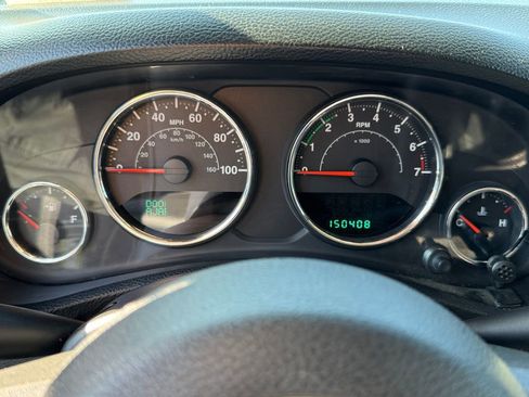 Used 2013 Jeep Wrangler Unlimited Sport image 25