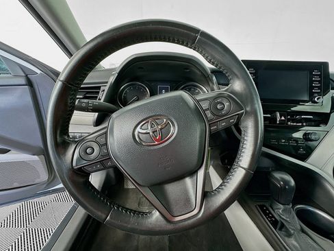 Used 2021 Toyota Camry SE FWD image 11