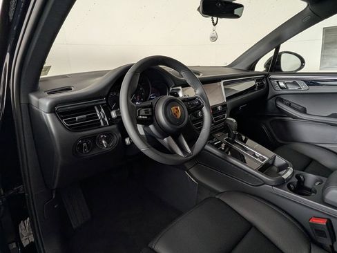 New 2026 Porsche Macan AWD/4WD image 4