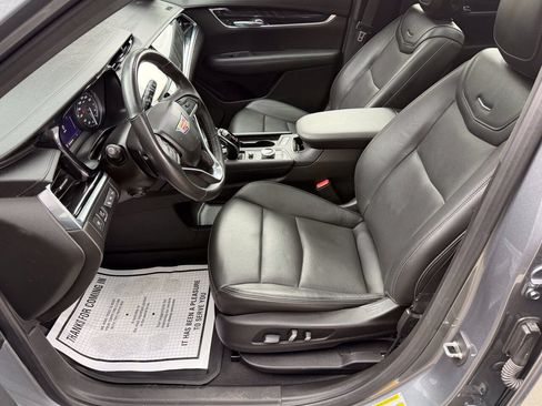 Used 2021 Cadillac XT6 Premium Luxury AWD/4WD image 14