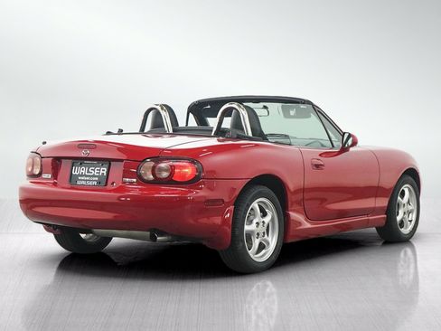 Used 2002 MAZDA MX-5 Miata SE RWD image 5