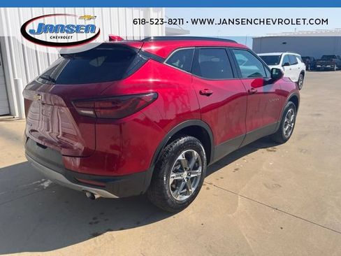 Used 2024 Chevrolet Blazer LT w/ Convenience Package FWD image 6