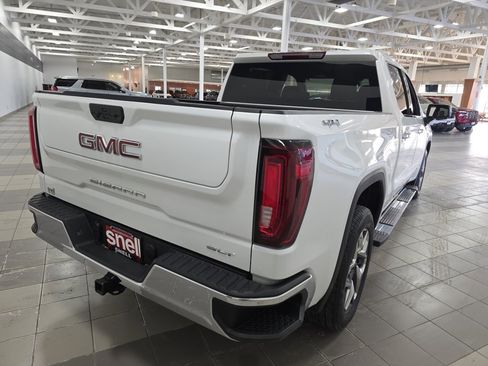 Used 2022 GMC Sierra 1500 SLT image 5