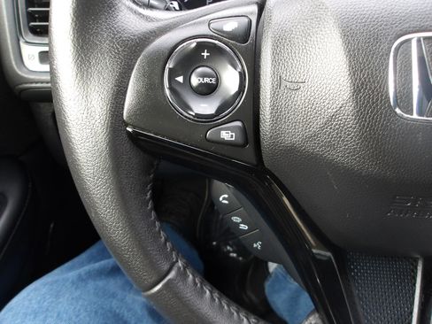 Used 2019 Honda HR-V Sport image 17