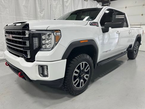Used 2022 GMC Sierra 2500 AT4 image 3