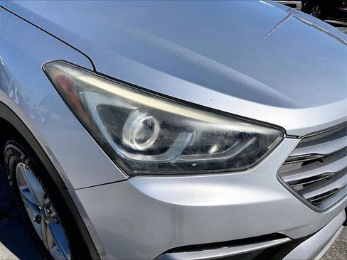 Used 2017 Hyundai Santa Fe Sport image 27