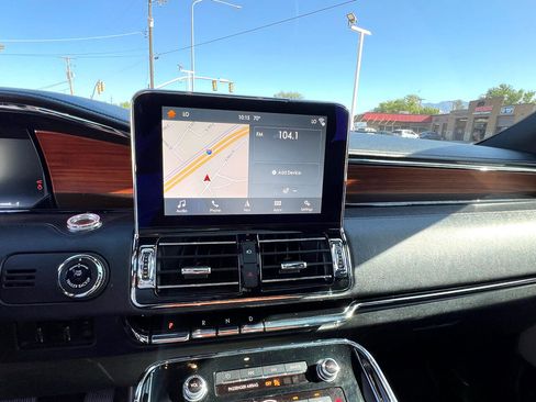 Used 2018 Lincoln Navigator Reserve w/ Technology Package image 31