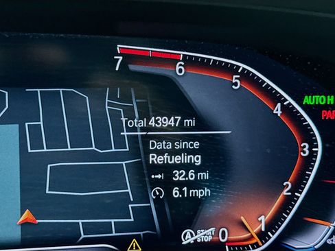 Used 2019 BMW X5 xDrive50i w/ M Sport Package AWD/4WD image 8