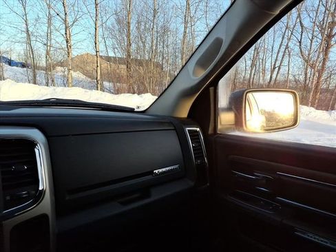 Used 2018 RAM 1500 Laramie w/ Convenience Group image 20