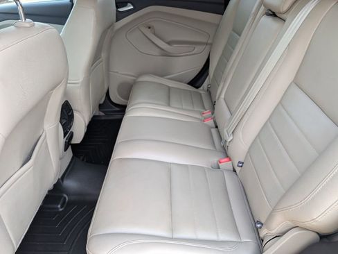 Used 2014 Ford Escape Titanium image 10