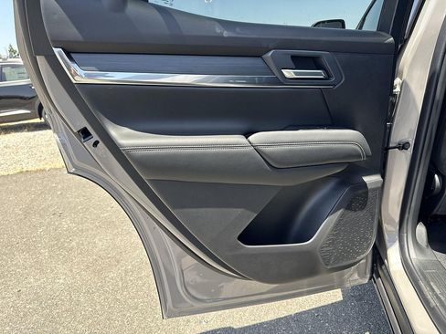 New 2026 GMC Terrain Elevation w/ Technology Package II FWD image 22