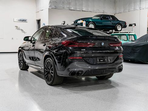 Used 2024 BMW X6 M60i AWD/4WD image 3