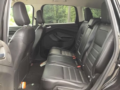 Used 2019 Ford Escape Titanium AWD/4WD image 10