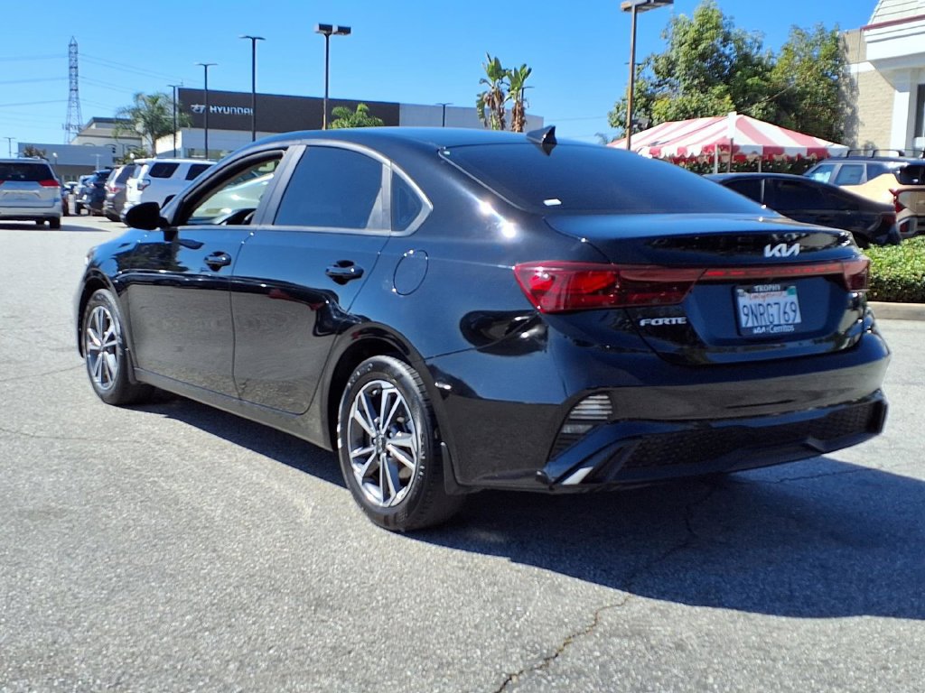 Certified 2024 Kia Forte LXS w/ LXS Technology Package FWD image 3