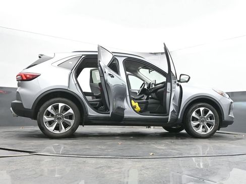 Used 2024 Ford Escape Platinum image 75