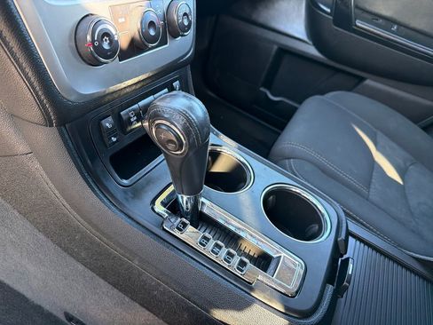 Used 2014 GMC Acadia SLE image 27