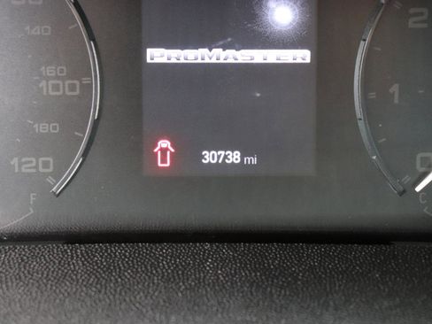 Used 2025 RAM ProMaster 2500 w/ Convenience Group image 25