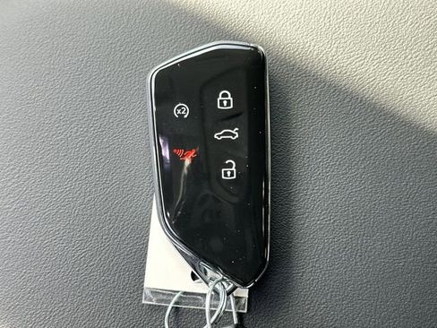 New 2026 Volkswagen Tiguan SE image 37