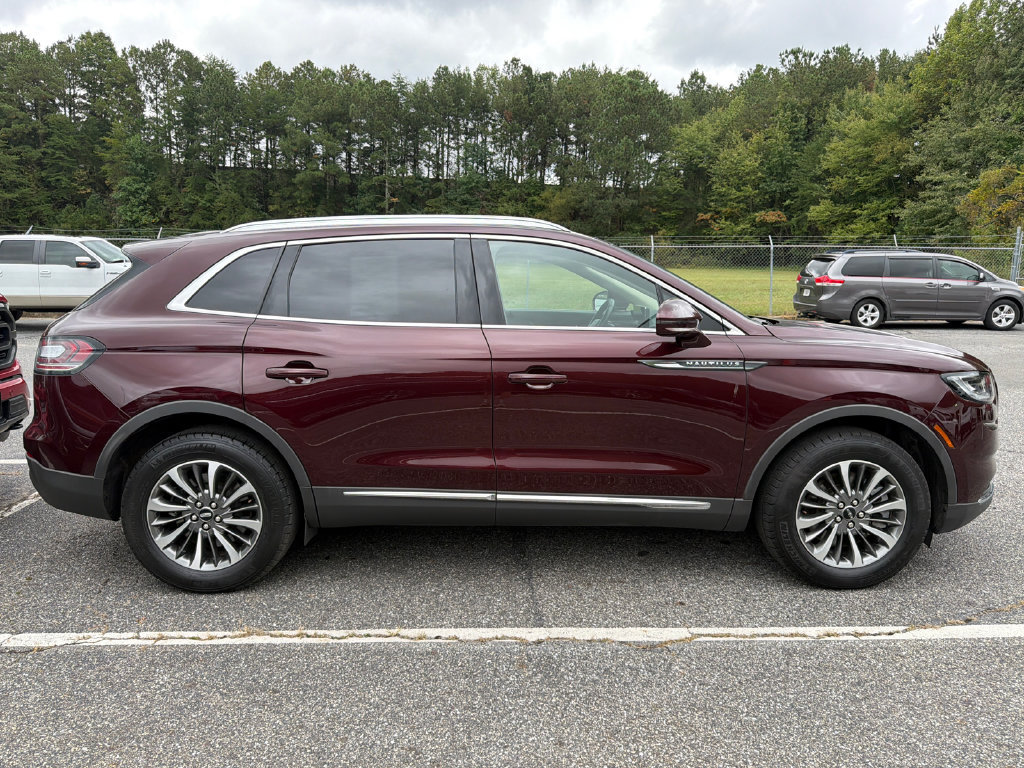 Used 2023 Lincoln Nautilus AWD w/ Premium Package image 7