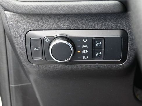Used 2024 Ford Escape ST-Line w/ Cold Weather Package FWD image 18