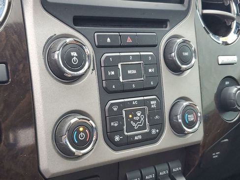 Used 2015 Ford F350 Platinum w/ FX4 Off-Road Package AWD/4WD image 24
