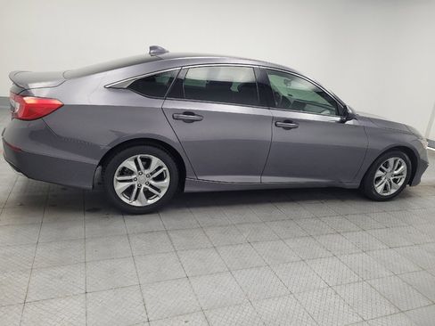 Used 2019 Honda Accord LX image 10