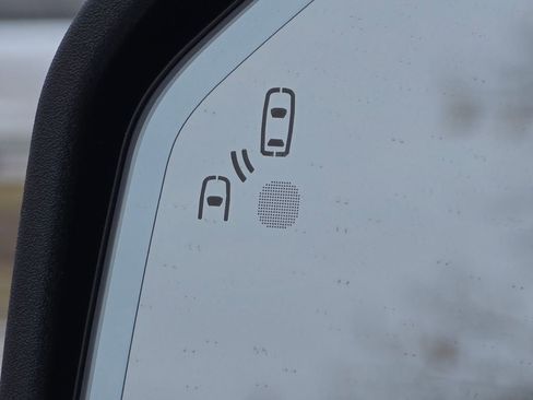 Used 2019 Ford F150 Raptor w/ Equipment Group 802A Luxury image 9