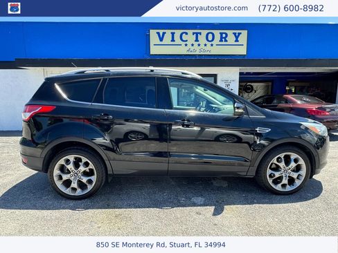 Used 2016 Ford Escape Titanium w/ Equipment Group 301A AWD/4WD image 10