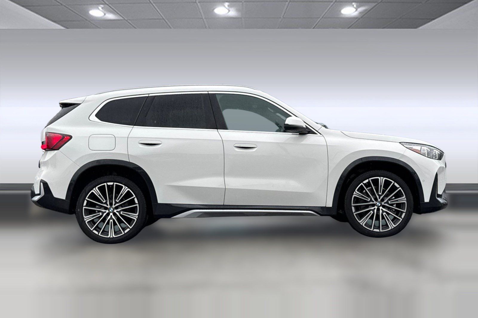 Used 2026 BMW X1 xDrive28i w/ Technology Package AWD/4WD image 7